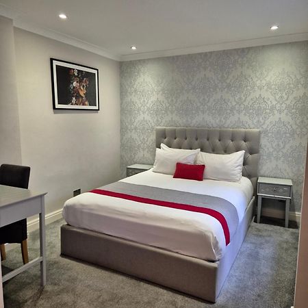 The Beverley Apartments London - Victoria Екстериор снимка