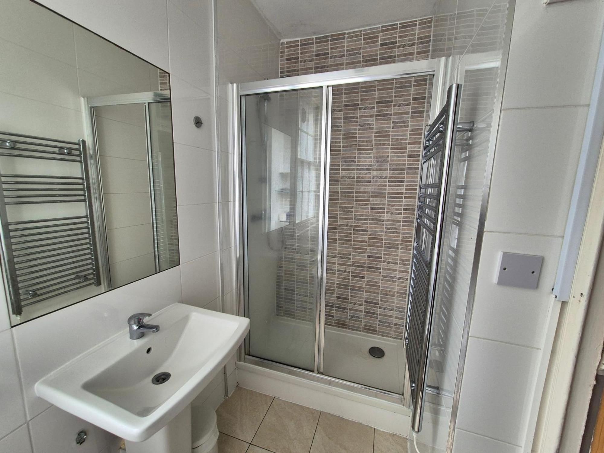 The Beverley Apartments London - Victoria Екстериор снимка