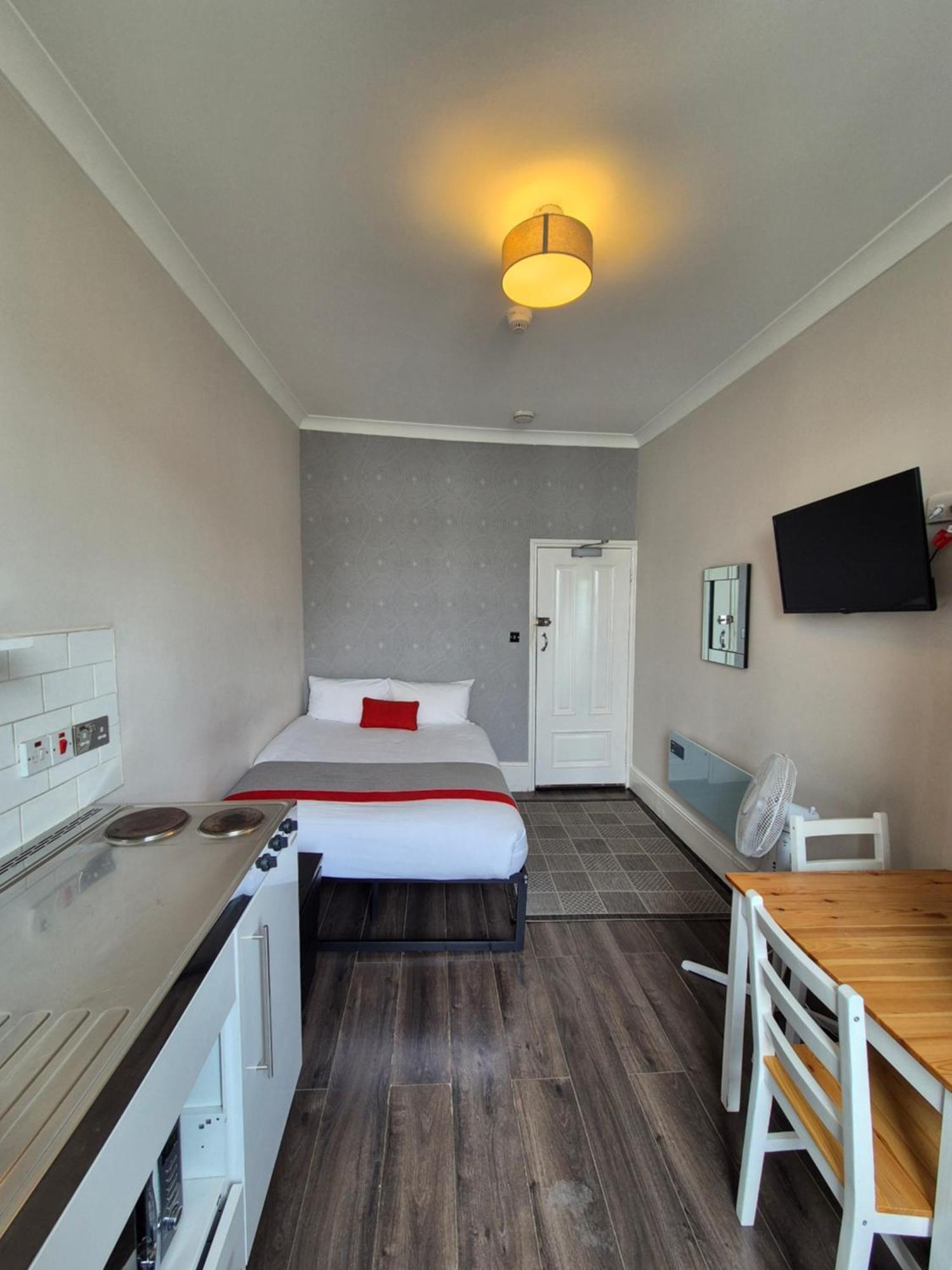 The Beverley Apartments London - Victoria Екстериор снимка