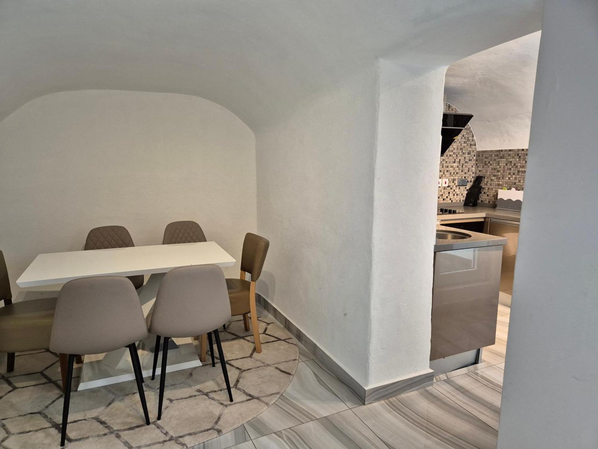 The Beverley Apartments London - Victoria Екстериор снимка