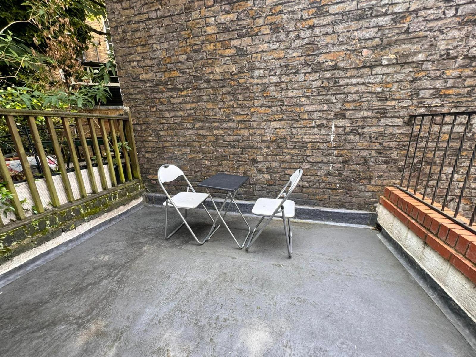 The Beverley Apartments London - Victoria Екстериор снимка