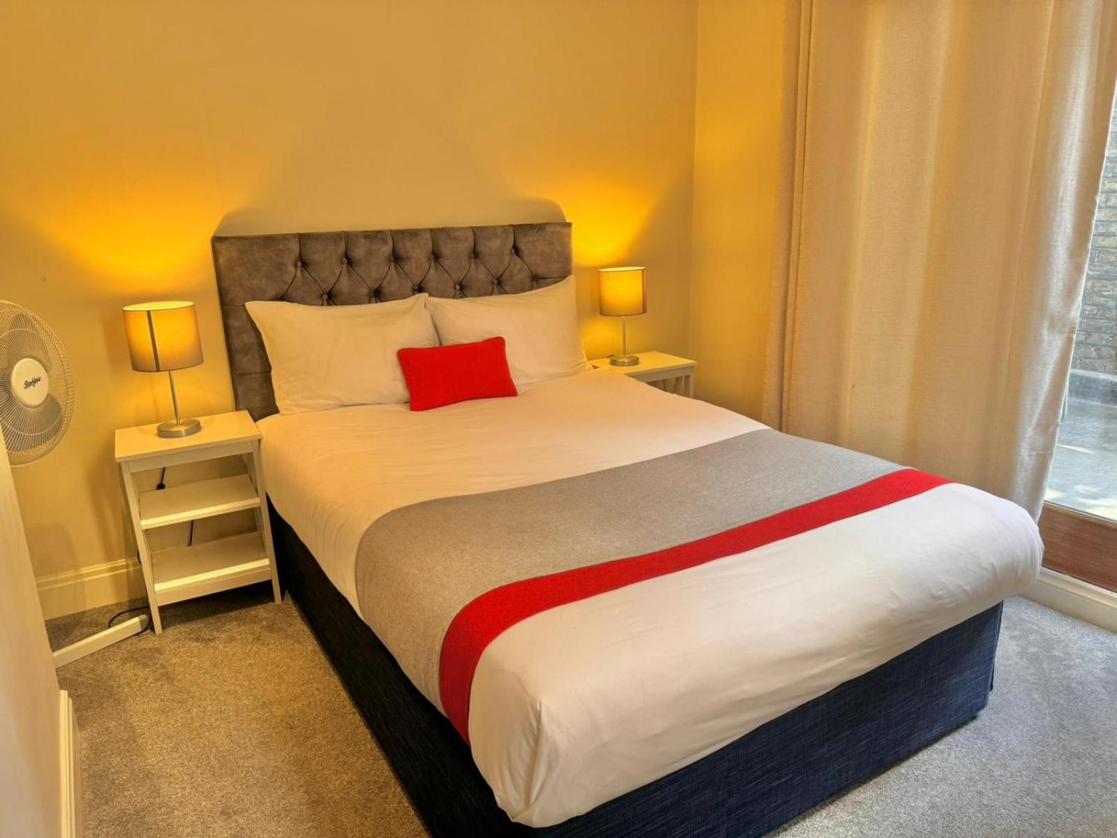 The Beverley Apartments London - Victoria Екстериор снимка